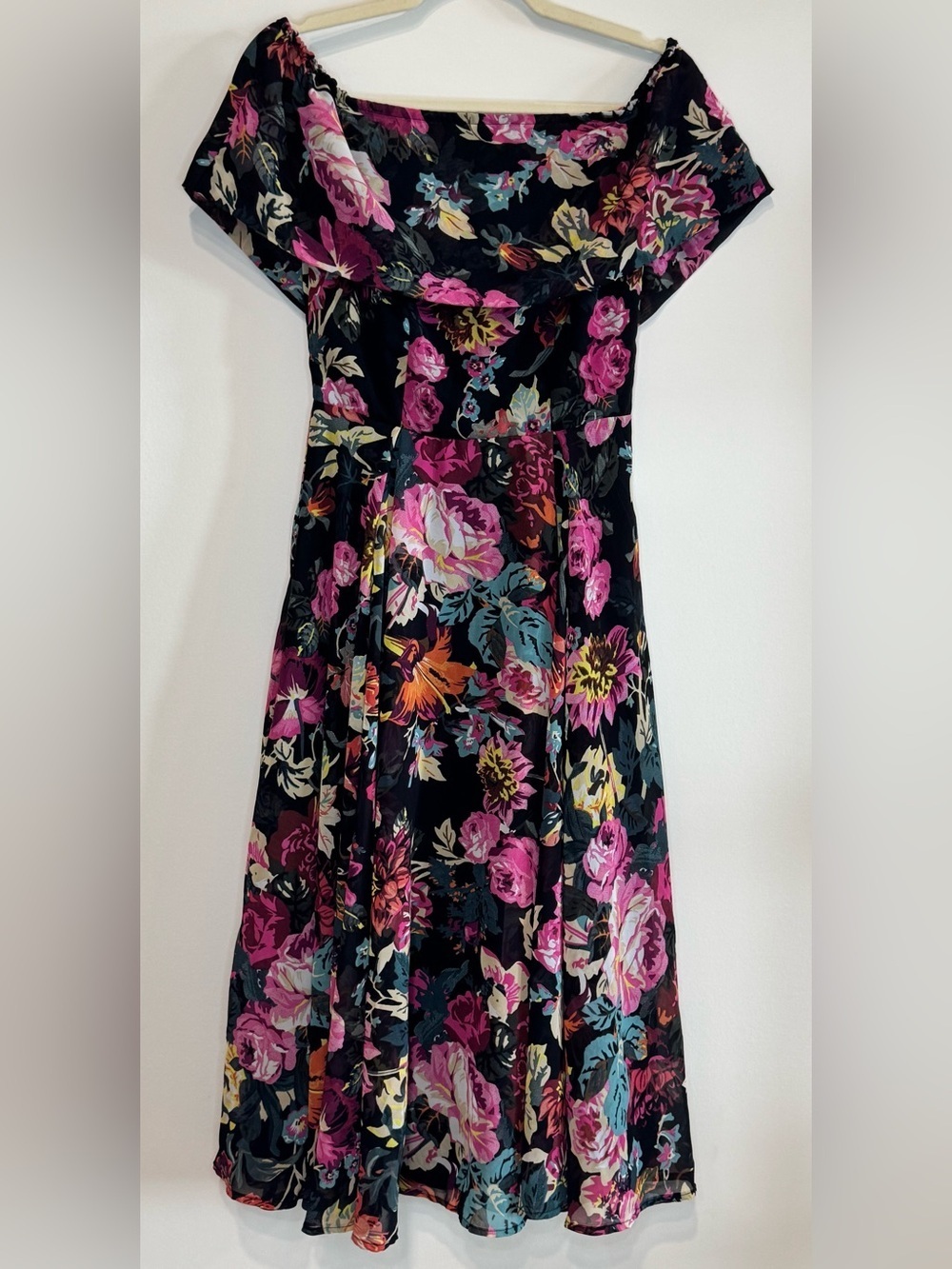 ASOS Women’s Floral Off the Shoulder Midi Dress Size 4